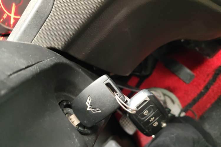 Used Wuling Rongguang S 2022 1.2L Base Version 5-Seater LSI Vehicle Key