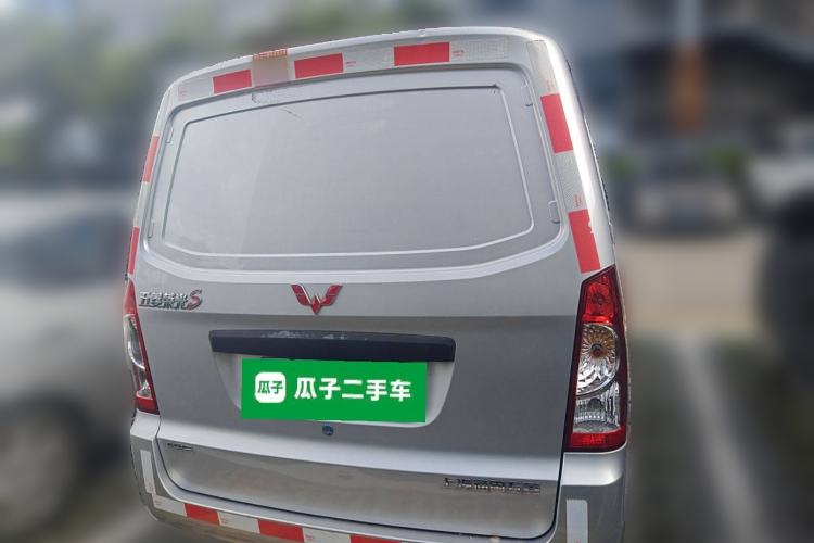 Used Wuling Rongguang S 2022 1.2L Base Model Window-Sealed 5-Seat LSI Car Exterior 4