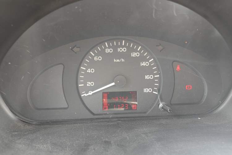 Used Wuling Rongguang S 2022 1.2L Base Model Window-Sealed 5-Seat LSI Car Instrument Cluster