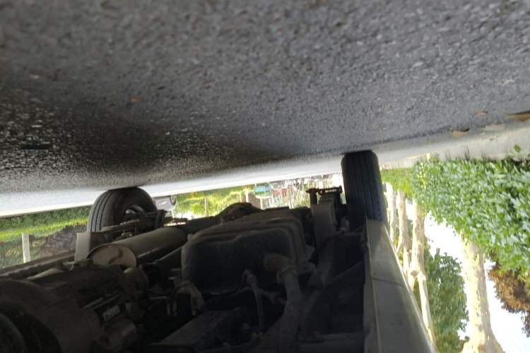 Used Wuling Rongguang S 2022 1.2L Basic Edition Enclosed-Window Vehicle 2 Seats LSI Chassis Front Right