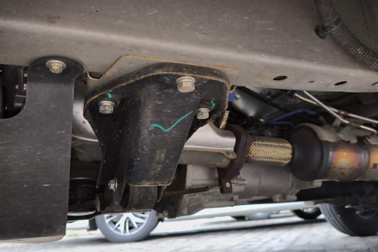Used Wuling Rongguang S 2022 1.2L Base Model 7-Seater LSI Chassis Front Right