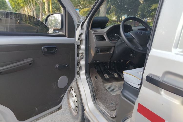 Used Wuling Rongguang S 2022 1.2L Basic Edition Enclosed-Window Vehicle 2 Seats LSI Driver Seat