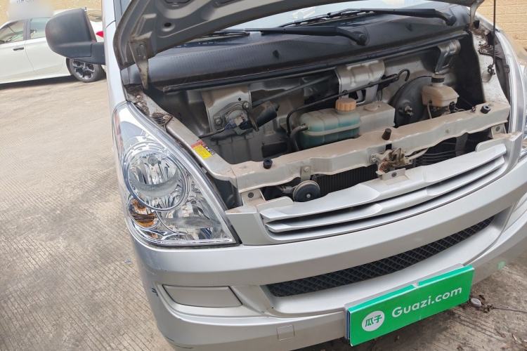 Used Wuling Rongguang S 2022 1.2L Basic Edition Enclosed-Window Vehicle 2 Seats LSI Engine Bay Right