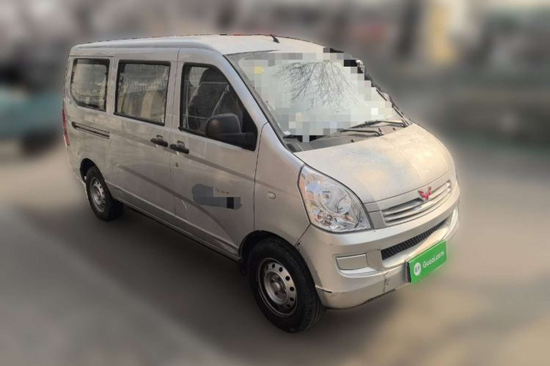 Used Wuling Rongguang S 2022 1.2L Base Version 5-Seater LSI Front Right 45 Deg