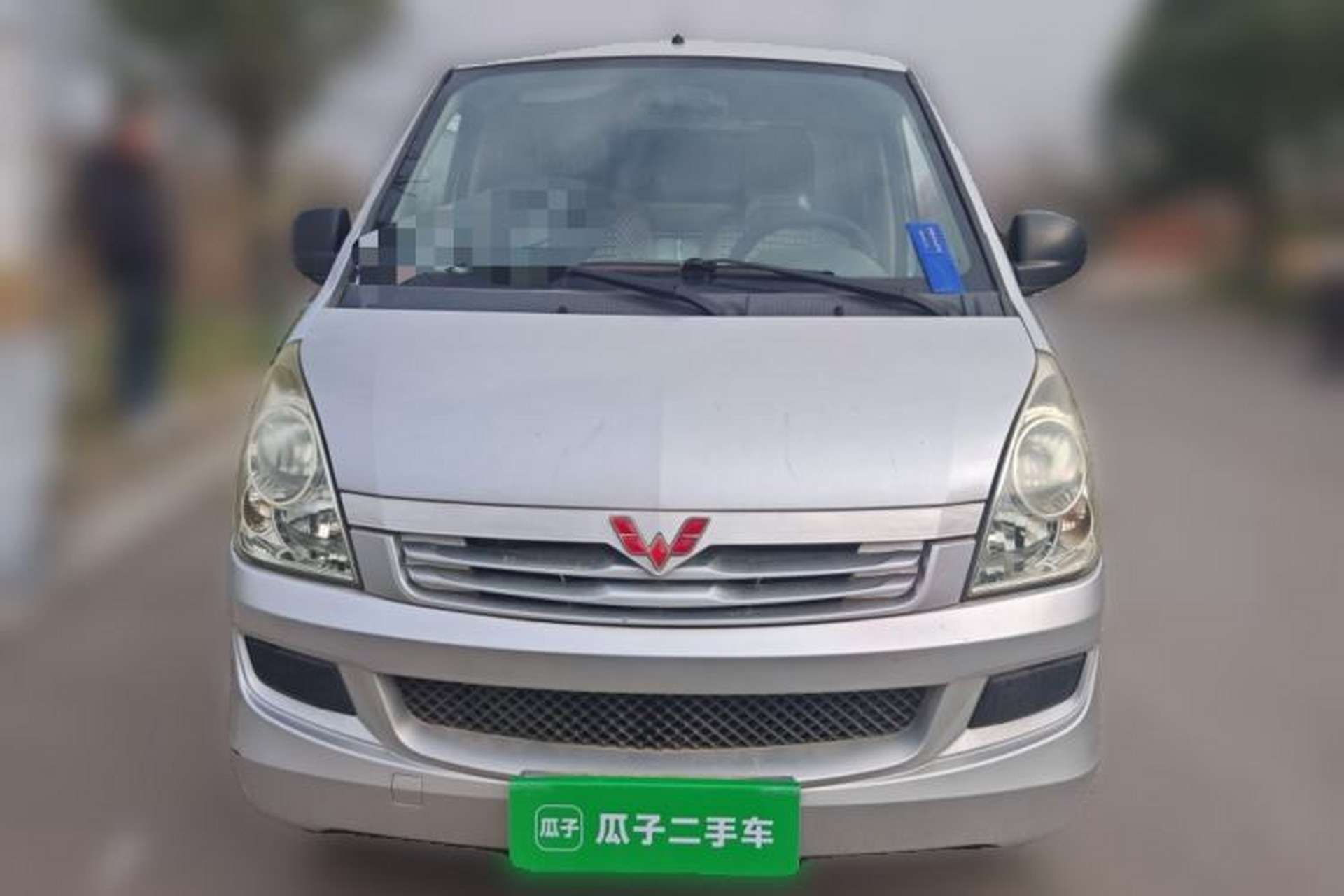 Used Wuling Rongguang S 2022 1.2L Standard Model Window-Sealed Car with Air Conditioning 2 Seats LSI Front
