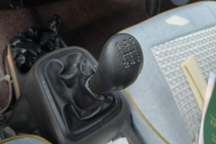 Used Wuling Rongguang S 2022 1.2L Basic Edition Enclosed-Window Vehicle 2 Seats LSI Gear Lever