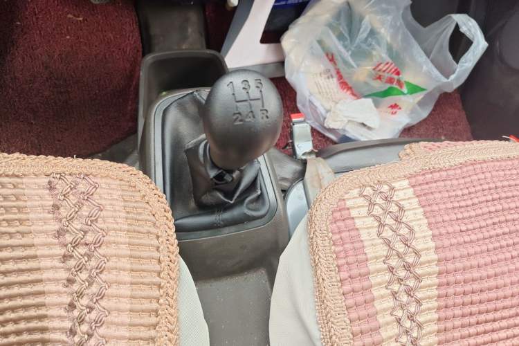 Used Wuling Rongguang S 2022 1.2L Basic Edition Enclosed-Window Vehicle 2 Seats LSI Gear Lever