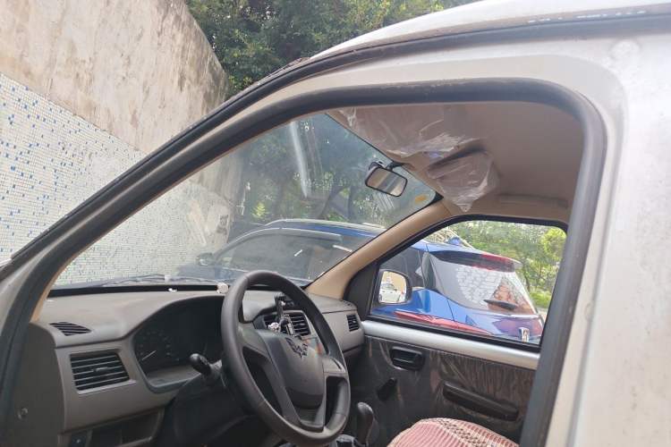 Used Wuling Rongguang S 2022 1.2L Basic Edition Enclosed-Window Vehicle 2 Seats LSI Headliner
