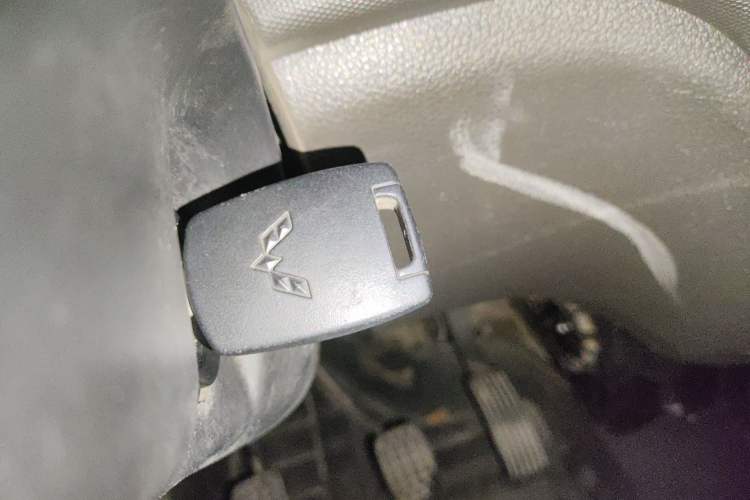 Used Wuling Rongguang S 2022 1.2L Base Version 5-Seater LSI Vehicle Key