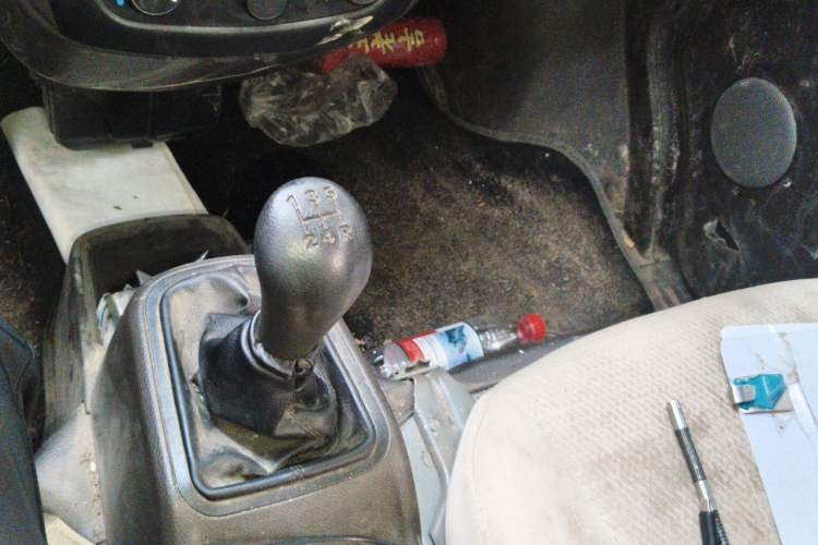 Used Wuling Rongguang S 2022 1.2L Base Version 5-Seater LSI Gear Lever