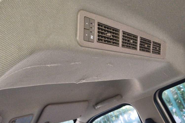 Used Wuling Rongguang S 2022 1.2L Base Version 5-Seater LSI Headliner