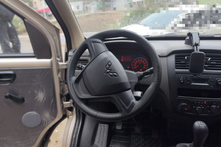 Used Wuling Rongguang S 2022 1.2L Base Version 5-Seater LSI Steering Wheel