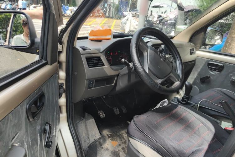 Used Wuling Rongguang S 2023 1.5L Base Version 5/7 Seats Driver Seat