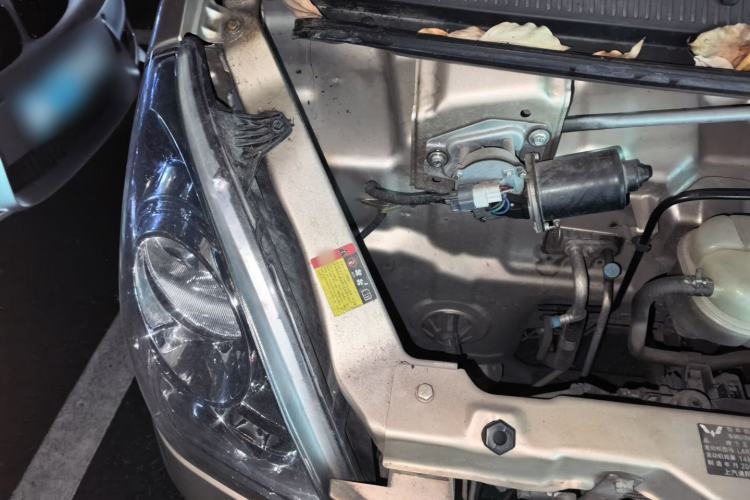 Used Wuling Rongguang S 2023 1.5L Base Version 5/7 Seats Engine Bay Right
