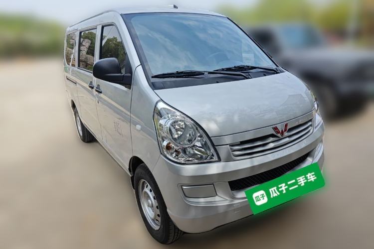 Used Wuling Rongguang S 2023 1.5L Base Version 5/7 Seats Front Right 45 Deg