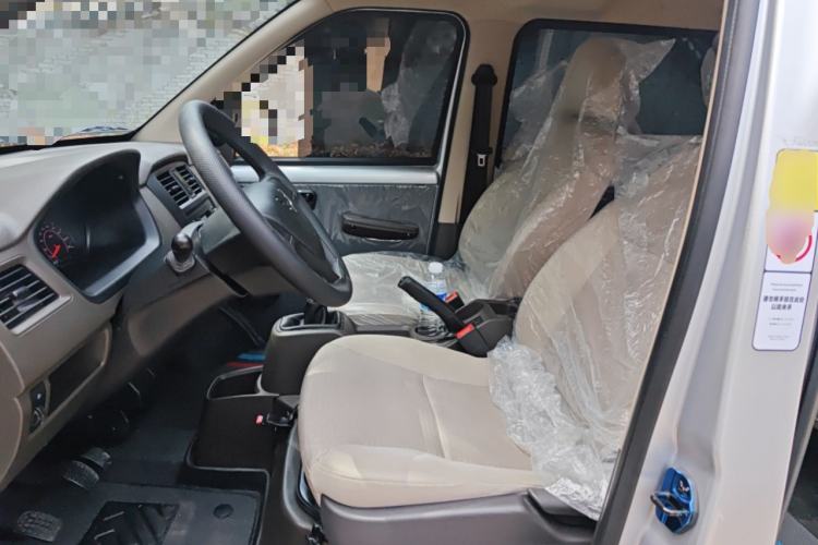 Used Wuling Rongguang S 2023 1.5L Base Version 5/7 Seats Left Front Seat