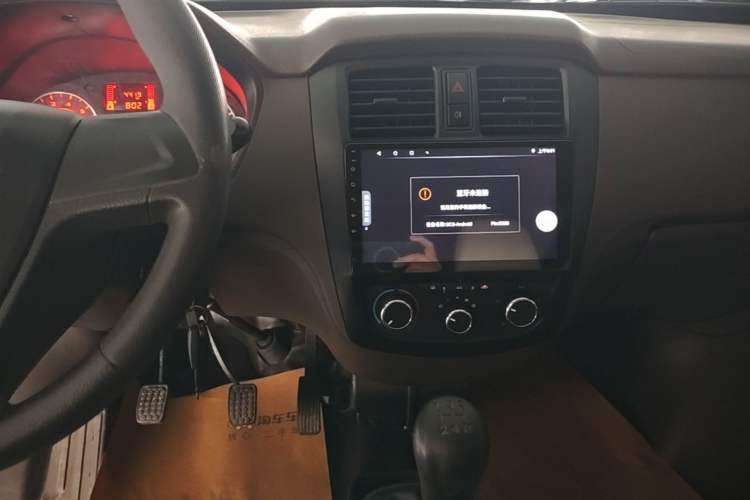 Used Wuling Rongguang S 2023 1.5L Base Version 5/7 Seats Audio And AC Panel