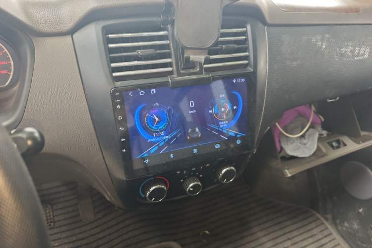 Used Wuling Rongguang S 2023 1.5L Base Version 5/7 Seats Audio And AC Panel