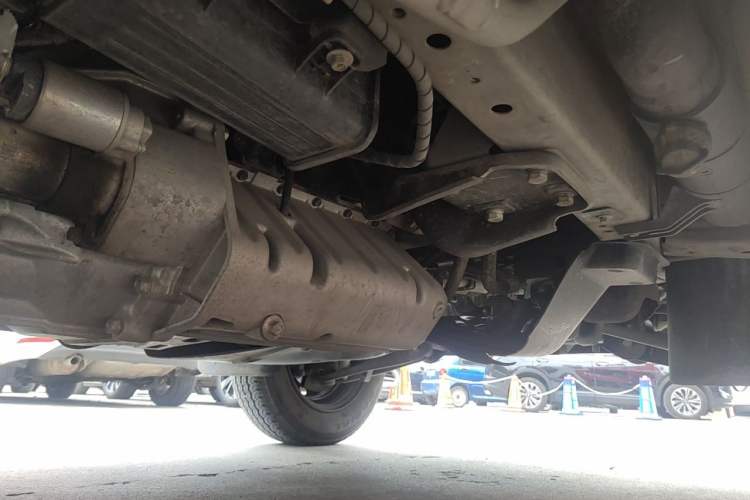 Used Wuling Rongguang S 2023 1.5L Basic Enclosed-Window Vehicle 2 Seats Chassis Front Right