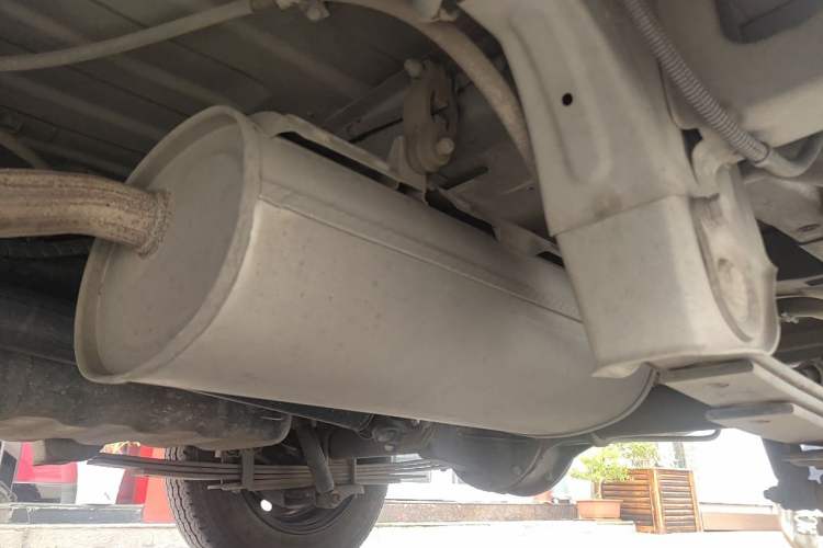 Used Wuling Rongguang S 2023 1.5L Basic Enclosed-Window Vehicle 2 Seats Chassis Rear Left