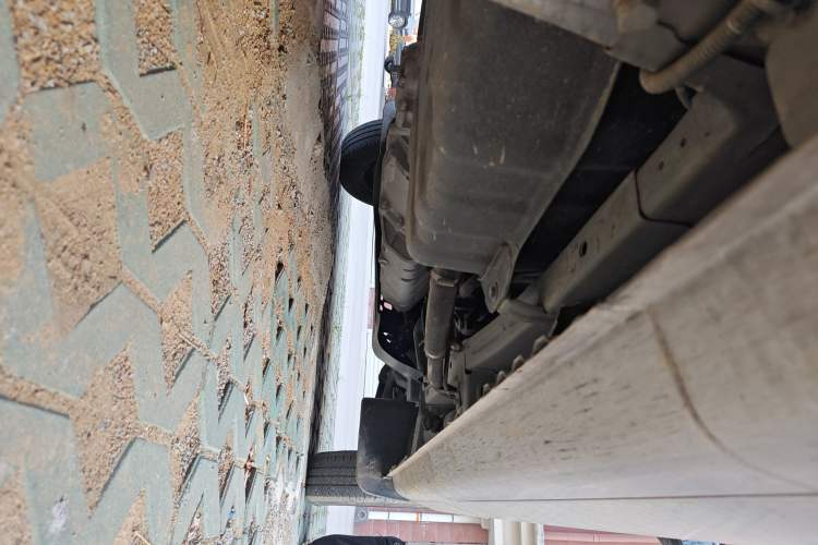 Used Wuling Rongguang S 2023 1.5L Basic Enclosed-Window Vehicle 2 Seats Chassis Rear Right