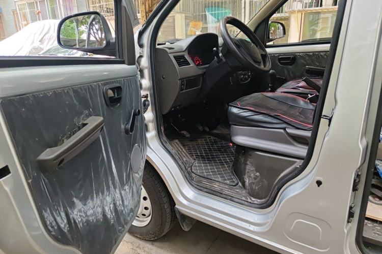 Used Wuling Rongguang S 2023 1.5L Base Version 5/7 Seats Driver Seat