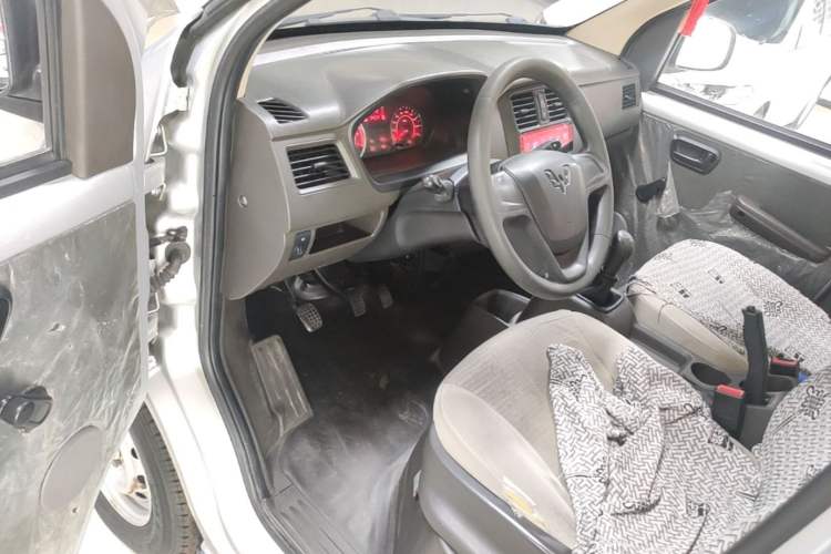 Used Wuling Rongguang S 2023 1.5L Base Version 5/7 Seats Driver Seat