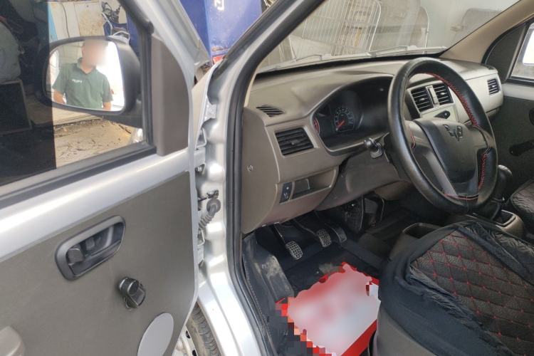 Used Wuling Rongguang S 2023 1.5L Basic Enclosed-Window Vehicle 2 Seats Driver Seat