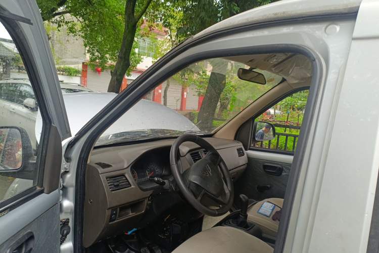 Used Wuling Rongguang S 2023 1.5L Base Version 5/7 Seats Driver Seat