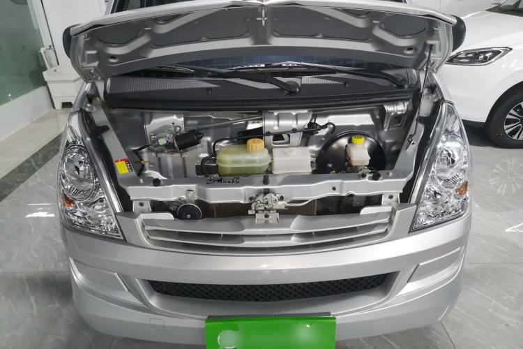 Used Wuling Rongguang S 2023 1.5L Basic Enclosed-Window Vehicle 2 Seats Engine Bay