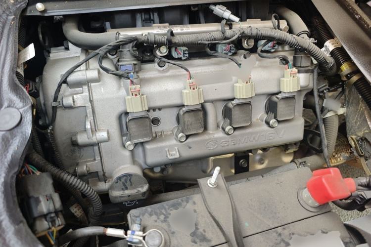 Used Wuling Rongguang S 2023 1.5L Base Version 5/7 Seats Engine Bay