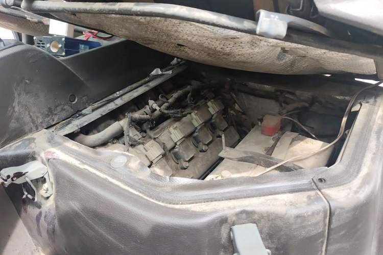 Used Wuling Rongguang S 2023 1.5L Basic Enclosed-Window Vehicle 2 Seats Engine Bay