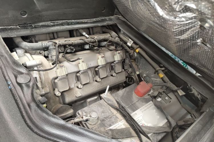 Used Wuling Rongguang S 2023 1.5L Basic Enclosed-Window Vehicle 2 Seats Engine Bay