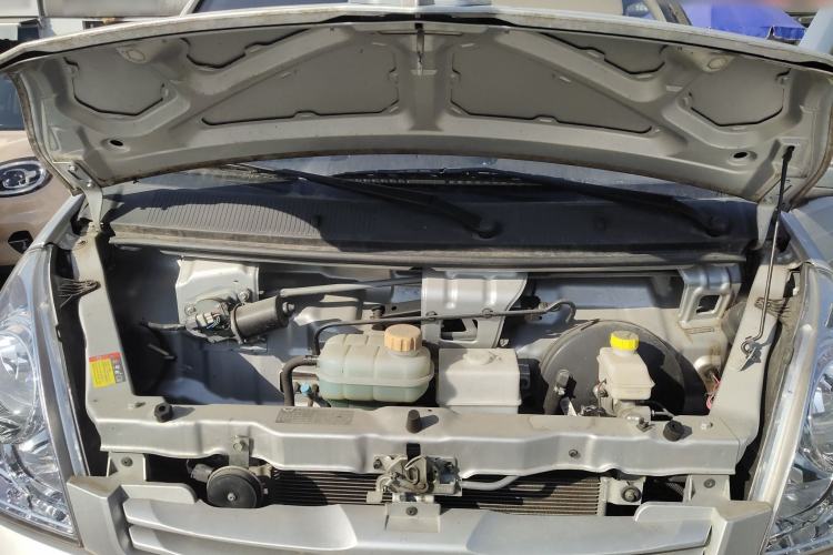 Used Wuling Rongguang S 2023 1.5L Base Version 5/7 Seats Engine Bay