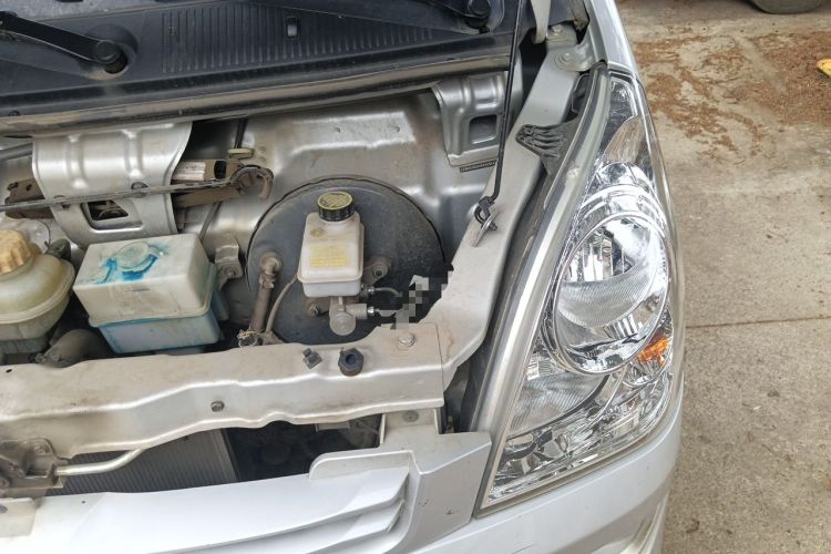 Used Wuling Rongguang S 2023 1.5L Base Version 5/7 Seats Engine Bay Left
