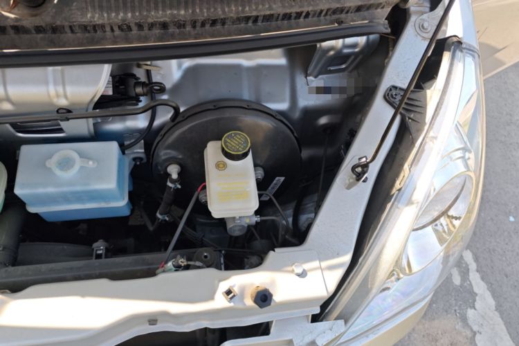 Used Wuling Rongguang S 2023 1.5L Base Version 5/7 Seats Engine Bay Left