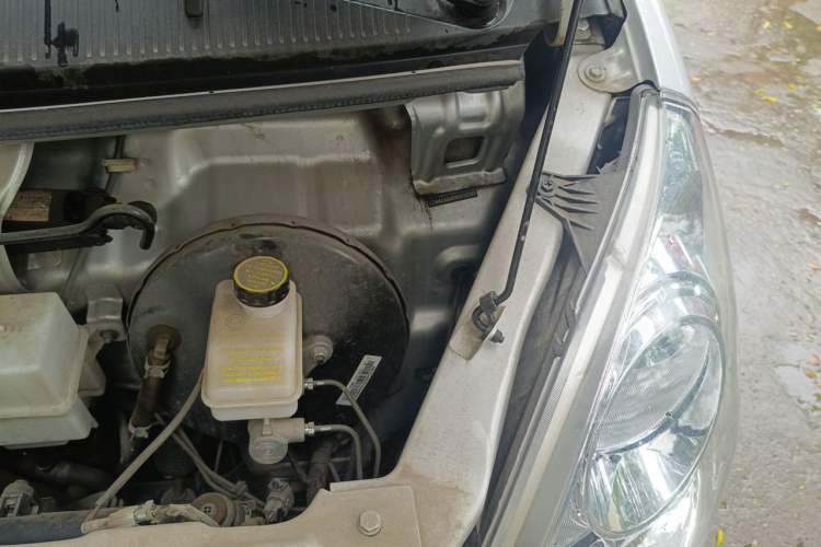 Used Wuling Rongguang S 2023 1.5L Base Version 5/7 Seats Engine Bay Left