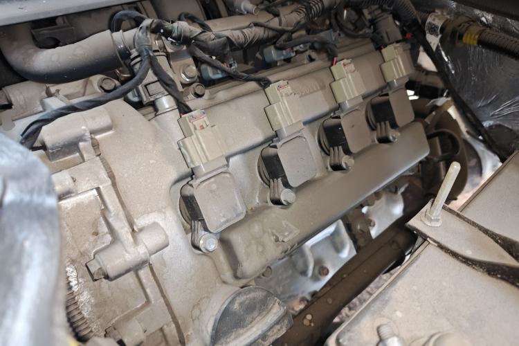 Used Wuling Rongguang S 2023 1.5L Basic Enclosed-Window Vehicle 2 Seats Engine Bay