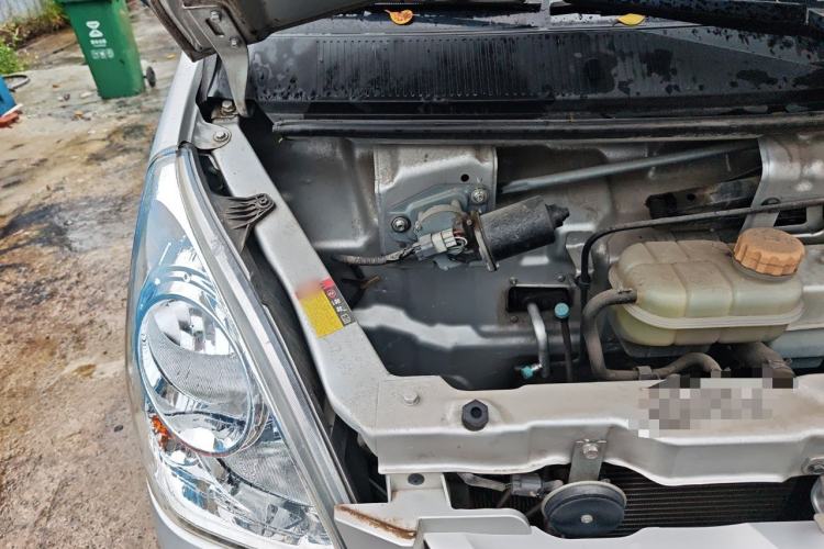 Used Wuling Rongguang S 2023 1.5L Basic Enclosed-Window Vehicle 2 Seats Engine Bay Right