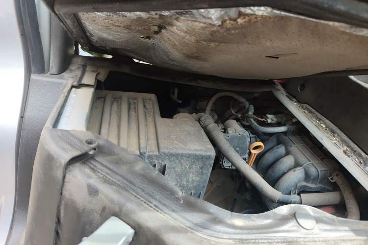 Used Wuling Rongguang S 2023 1.5L Basic Enclosed-Window Vehicle 2 Seats Engine Bay Right