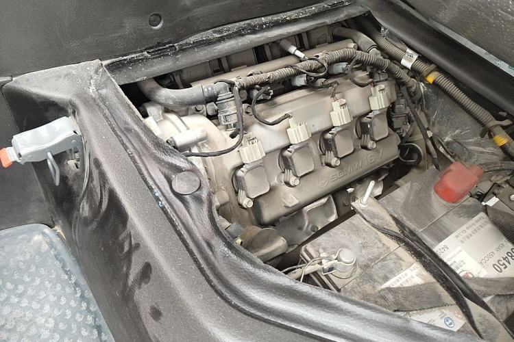 Used Wuling Rongguang S 2023 1.5L Basic Enclosed-Window Vehicle 2 Seats Engine Bay Right