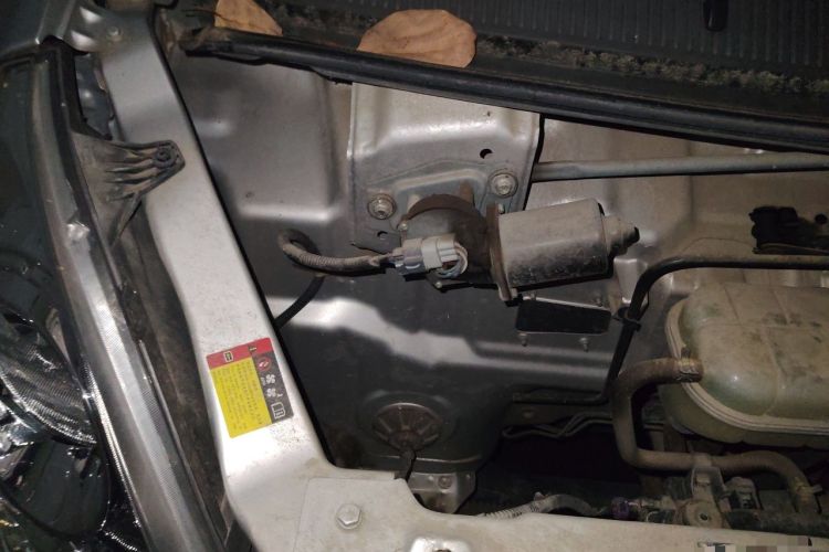 Used Wuling Rongguang S 2023 1.5L Base Version 5/7 Seats Engine Bay Right