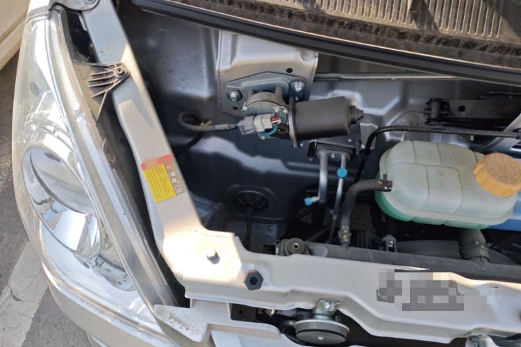 Used Wuling Rongguang S 2023 1.5L Base Version 5/7 Seats Engine Bay Right