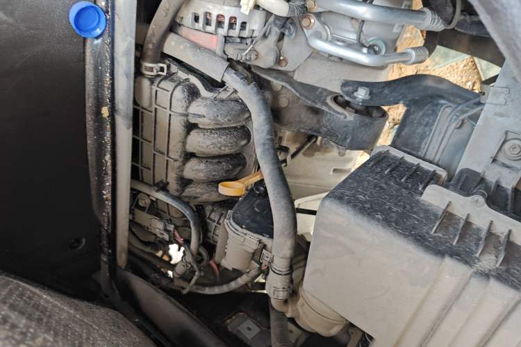 Used Wuling Rongguang S 2023 1.5L Basic Enclosed-Window Vehicle 2 Seats Engine Bay Right