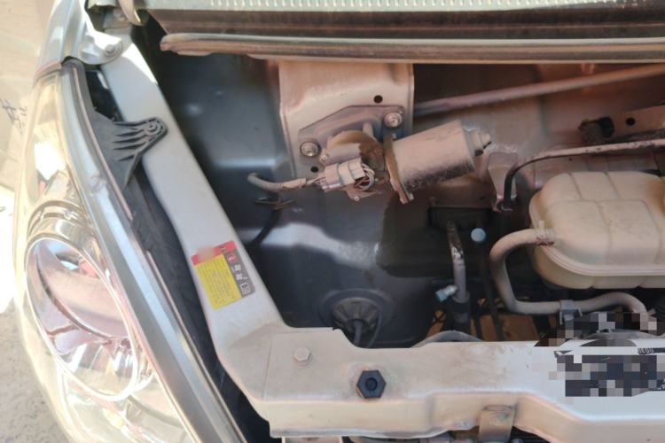 Used Wuling Rongguang S 2023 1.5L Base Version 5/7 Seats Engine Bay Right