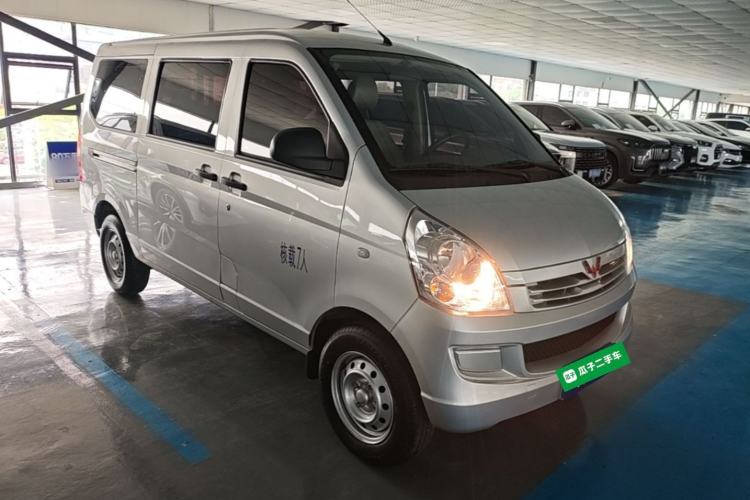 Used Wuling Rongguang S 2023 1.5L Base Version 5/7 Seats Exterior 1