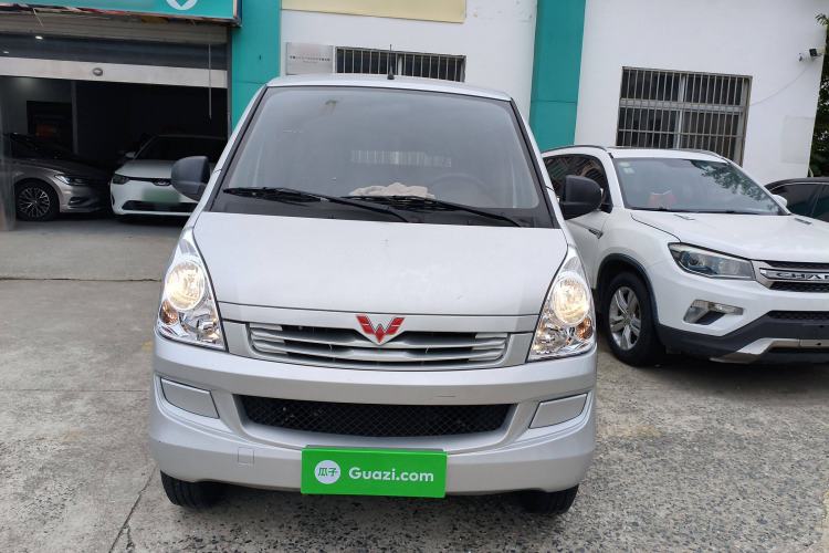 Used Wuling Rongguang S 2023 1.5L Base Version 5/7 Seats Exterior 1