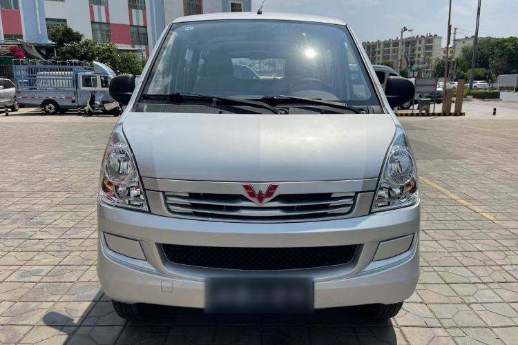 Used Wuling Rongguang S 2023 1.5L Base Version 5/7 Seats Exterior 1