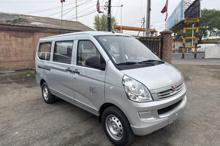 Used Wuling Rongguang S 2023 1.5L Base Version 5/7 Seats Exterior 2