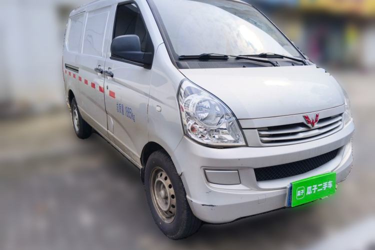 Used Wuling Rongguang S 2023 1.5L Basic Enclosed-Window Vehicle 2 Seats Exterior 2